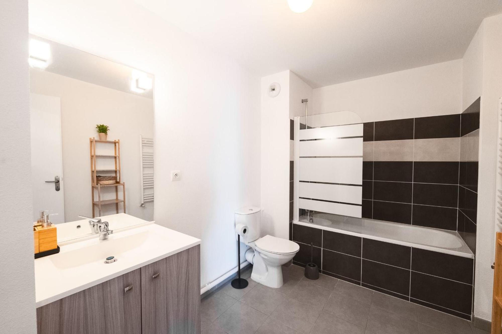Studio Bordeaux Rive Droite Lormont Buitenkant foto